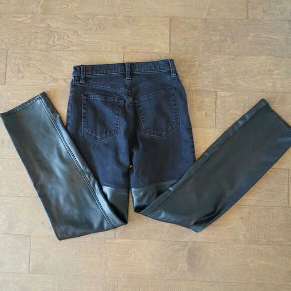 Abercrombie & Fitch Mixed Fabric Ultra High Rise 90s Straight Black Jeans Sz 2L - Picture 2 of 4